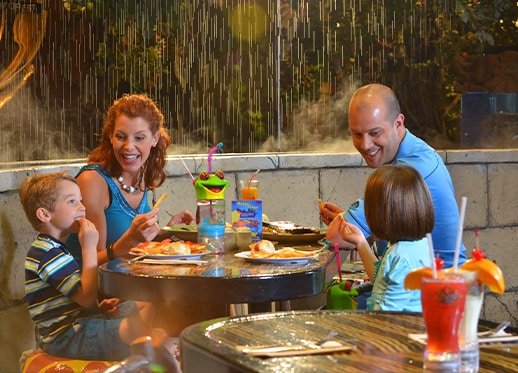 Family dining at Rainforest Cafe Niagara Falls