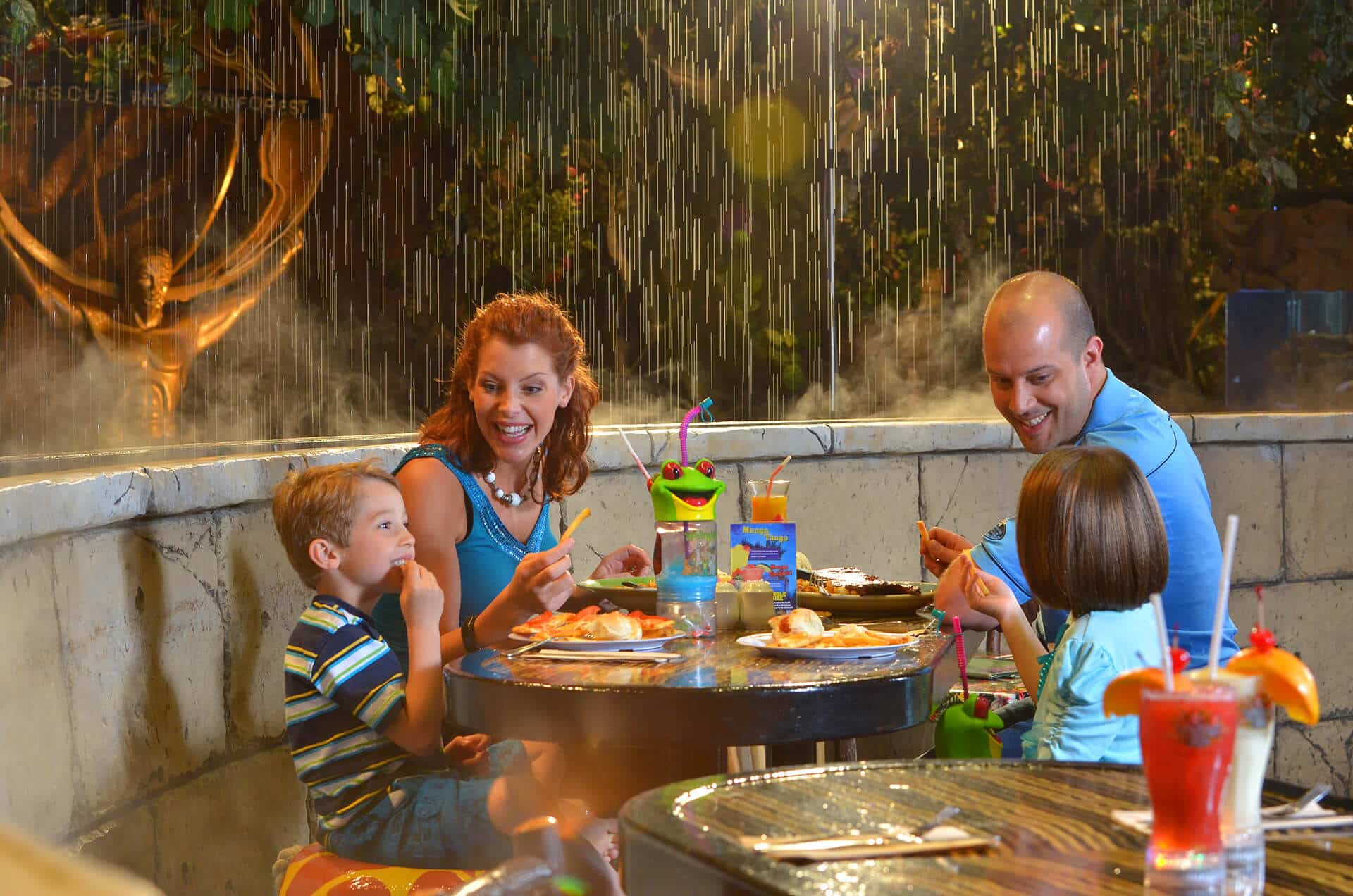 Family dining at Rainforest Cafe Niagara Falls